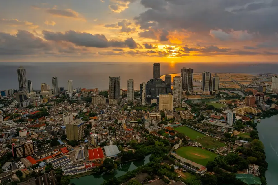 City Lights: Colombo & Galle tour in Sri Lanka