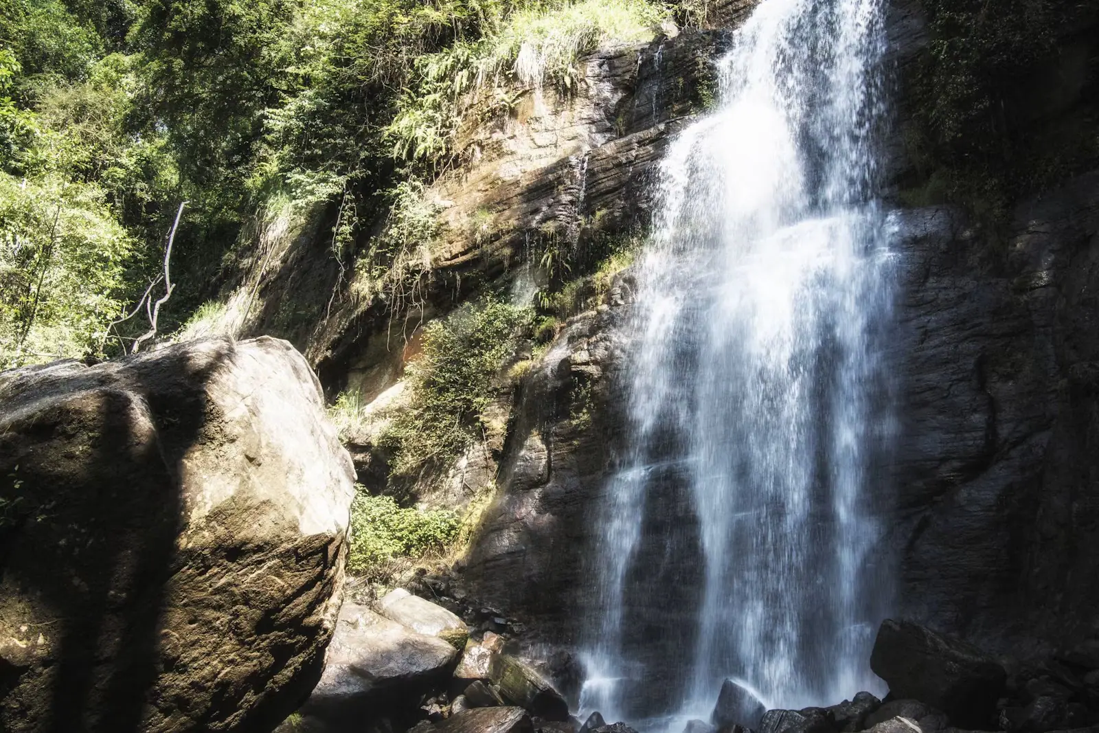 Full Week Mystery Journey in Sri Lanka